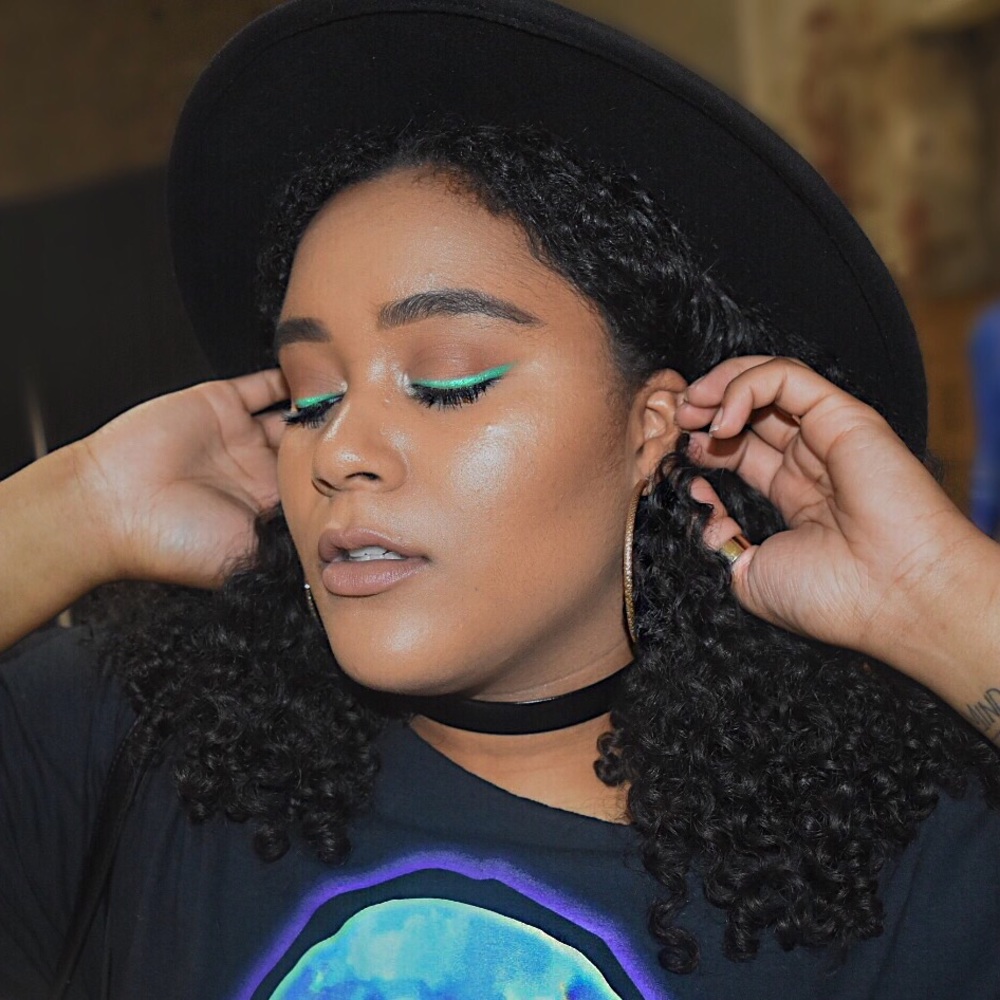 Meet your Posher, Deja